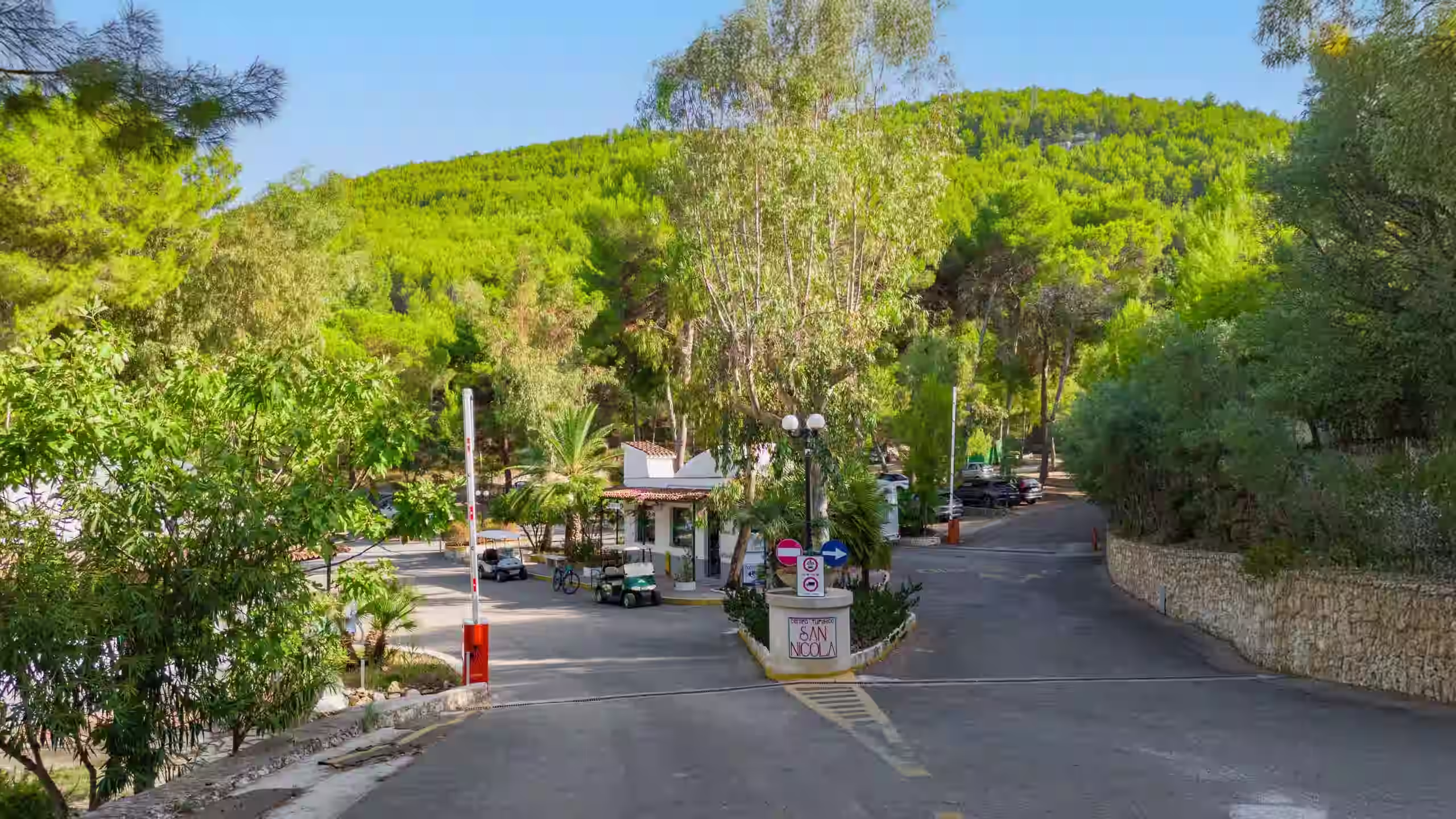 SanNicolaTouristCenter2