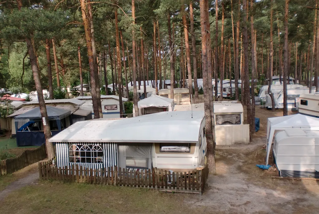 D_rings_Campingplatz___8220_AM_TONSEE__8221_