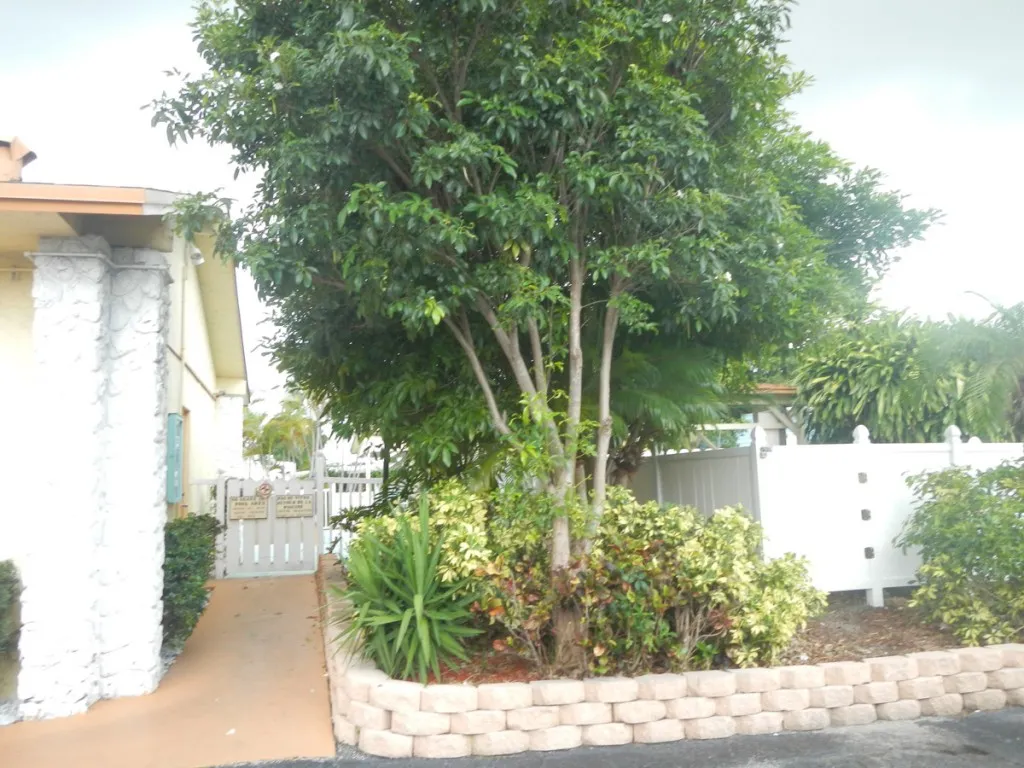 Paradise_Island_RV_Resort