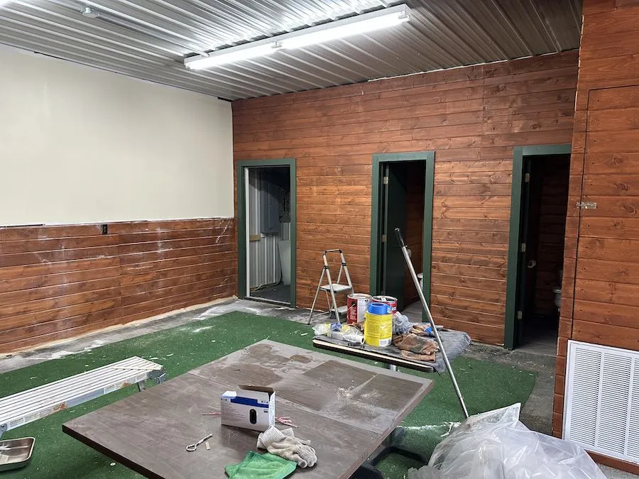 Roaring_River_Hills_Campground_and_Cabins